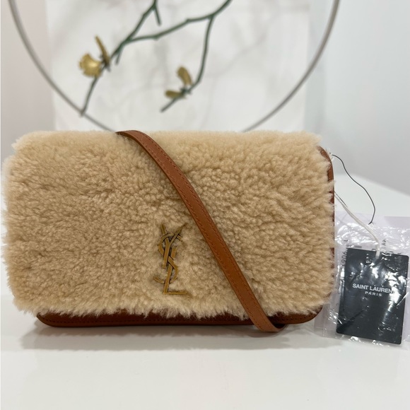 SAINT LAURENT Monogram shearling-paneled wallet on chain - Picture 3 of 12